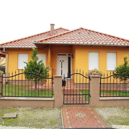 Holiday Home Balatonmariafurdo, Somogy 1 Balatonkeresztur Exterior photo